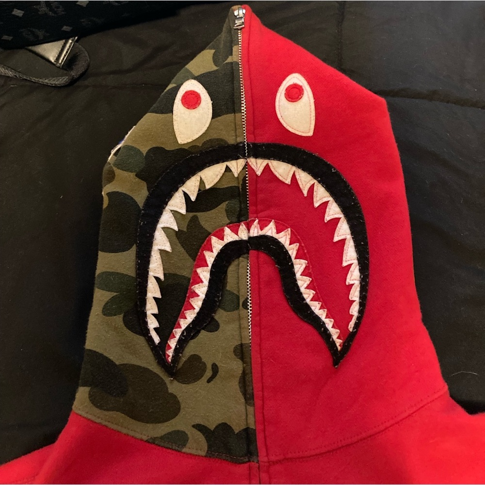 Bape full zip size L - Picture 2 of 4